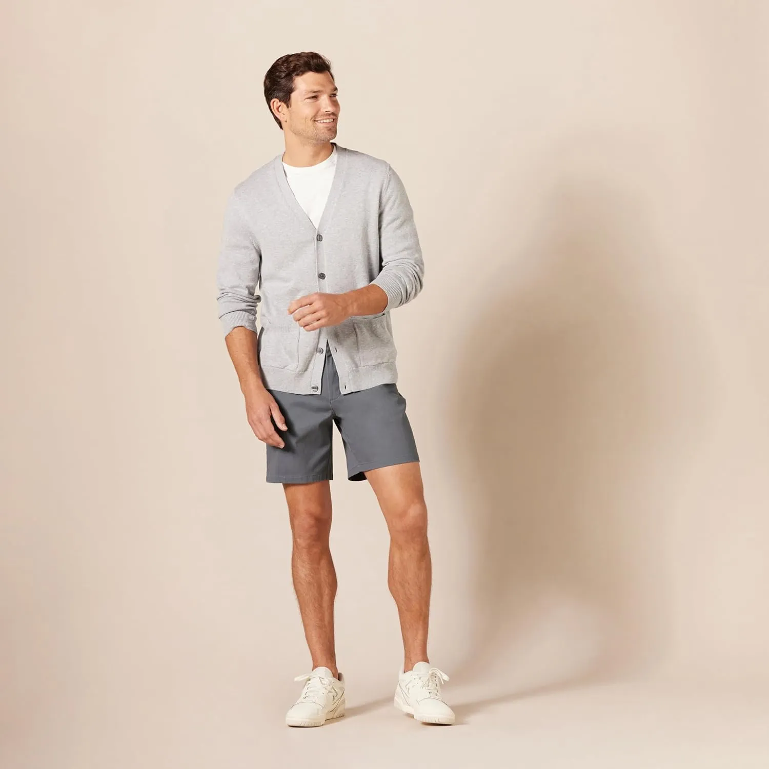 Amazon Essentials Men's Slim-Fit 7" Stretch Chino Short