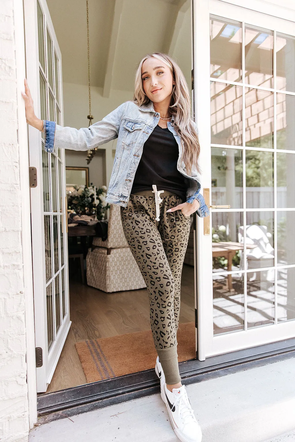 Ampersand Avenue Triple Stretch Joggers - Olive Leopard
