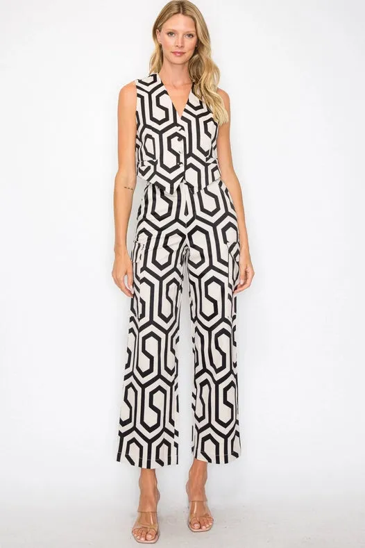 Geo Chic Pocketed Belted Pants