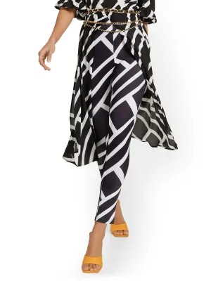 Geometric-Print Ankle Legging