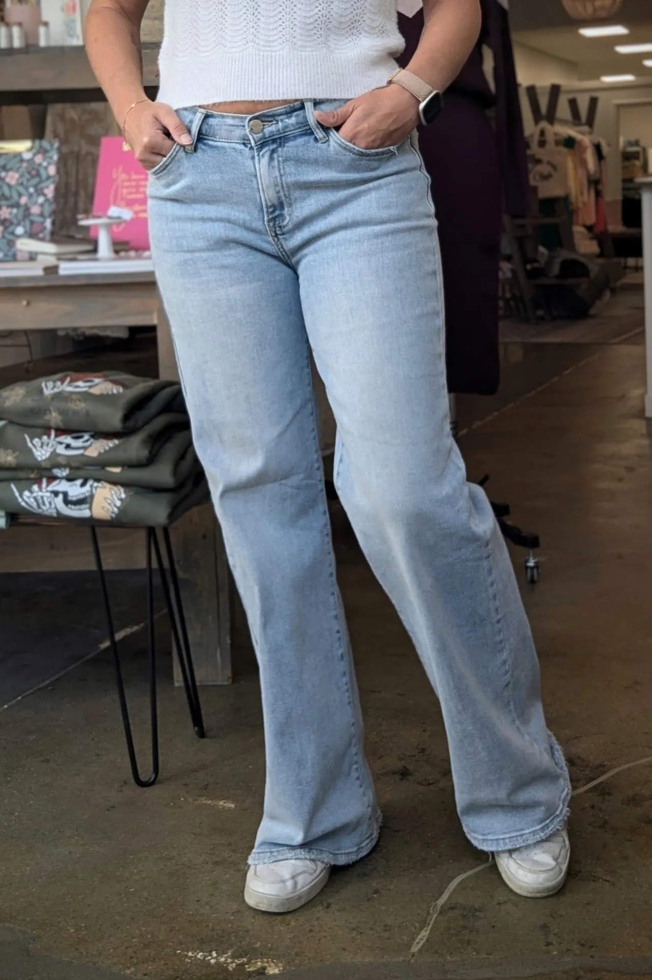 RN Mid Rise V Dipped Wide Leg Jeans