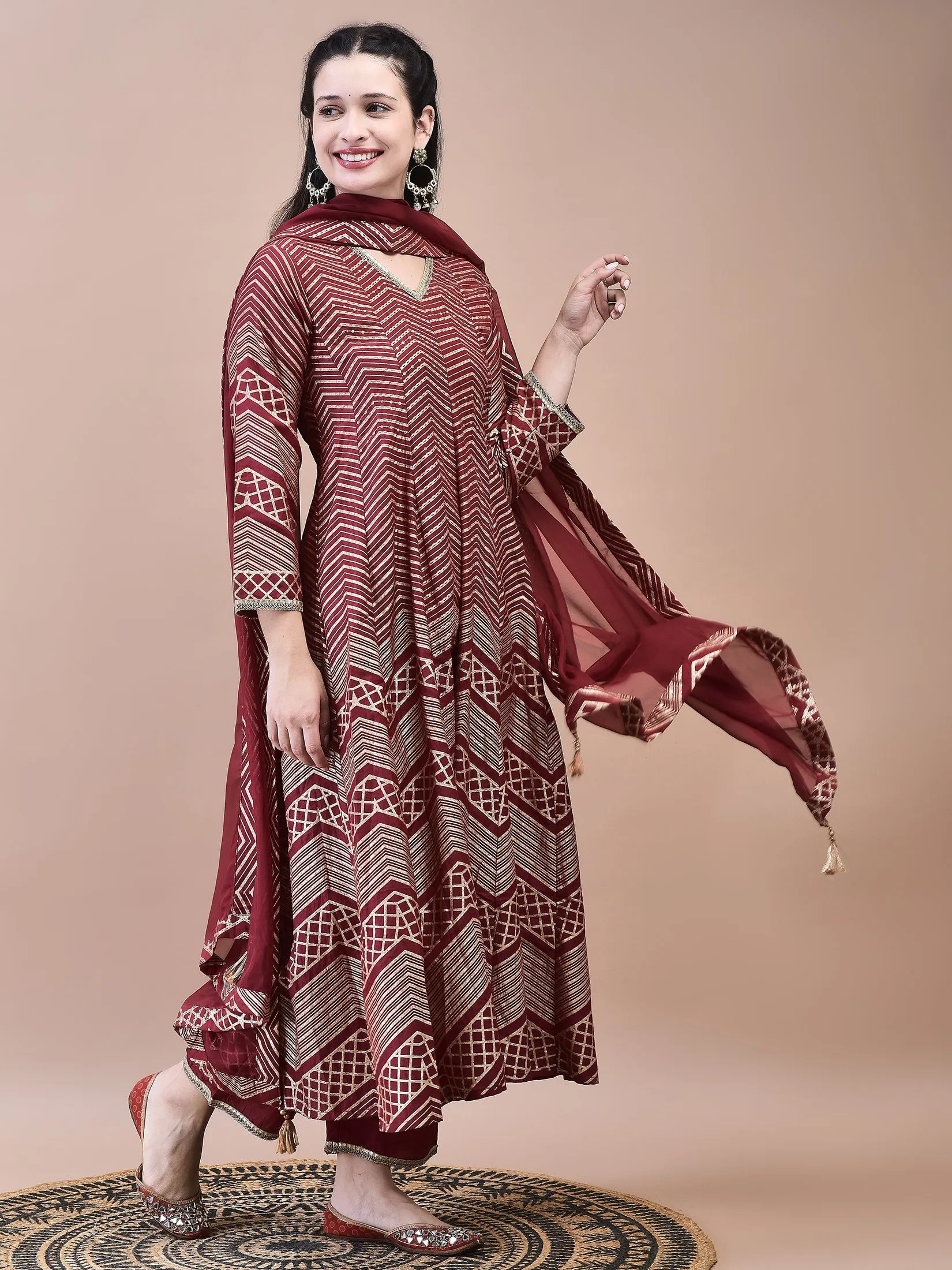 Women Samaira Maroon Geometric Print Kurta Comfort Pant Dupatta