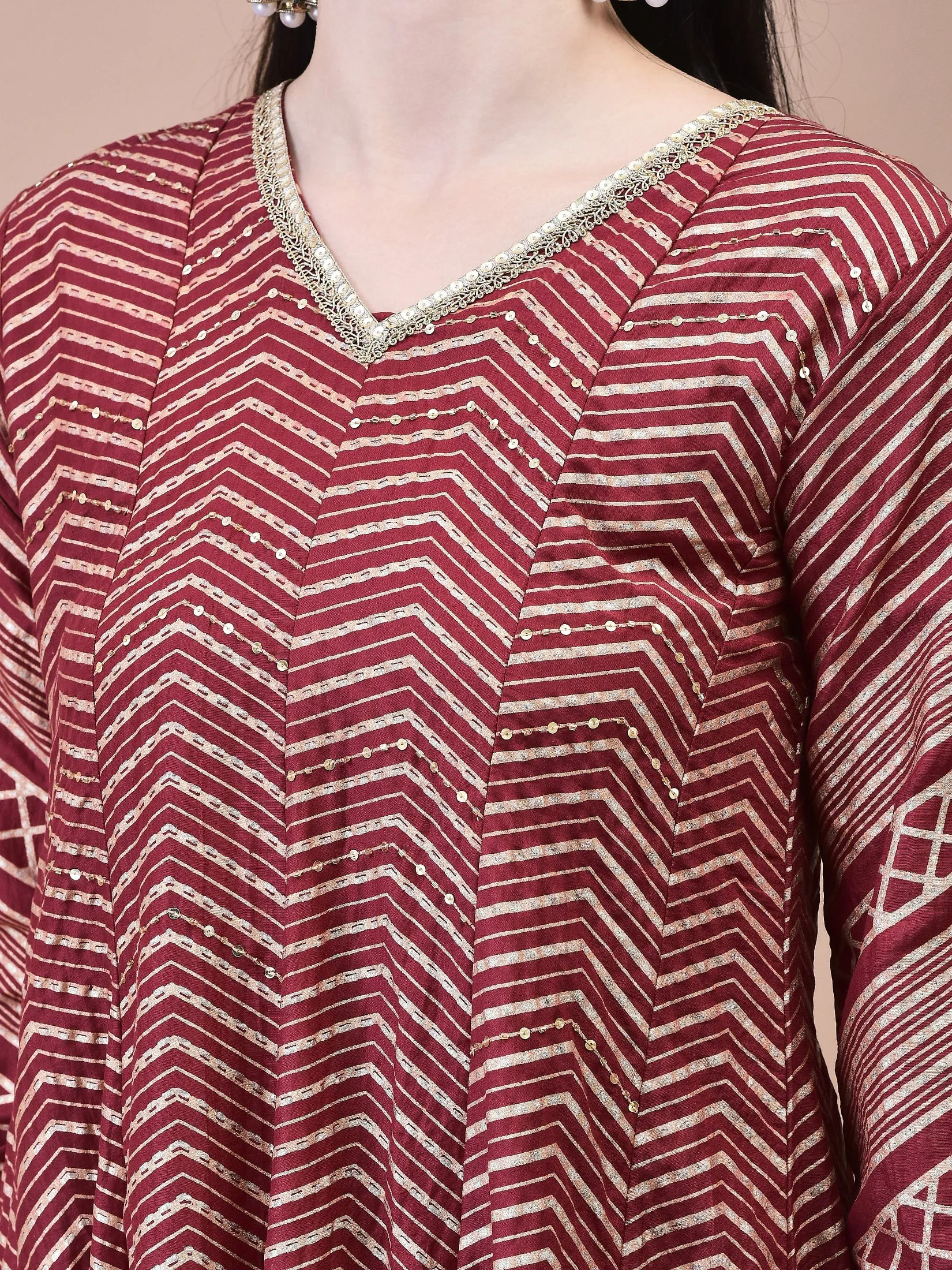 Women Samaira Maroon Geometric Print Kurta Comfort Pant Dupatta
