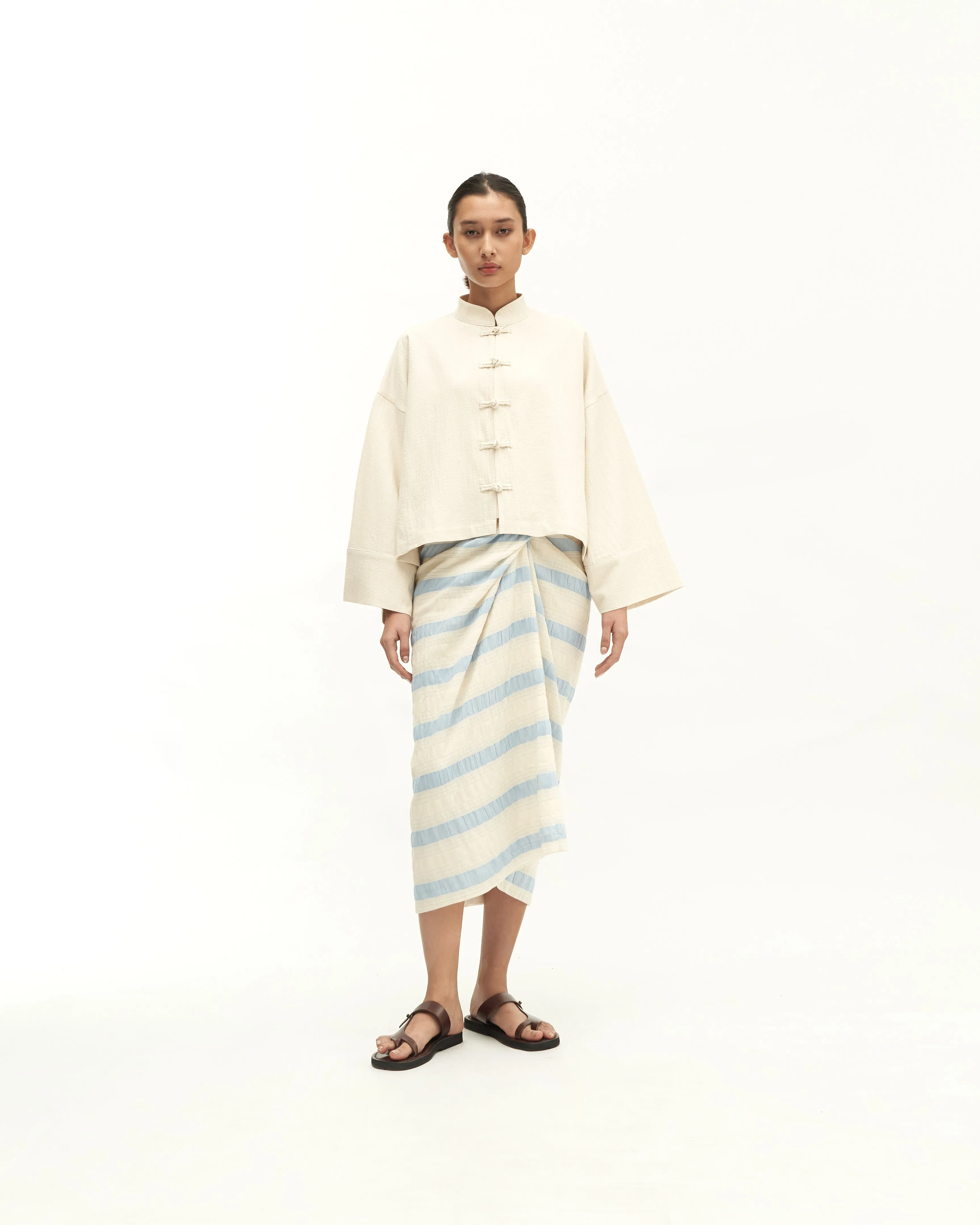 Women: Sulam Boxy Top (Blue)