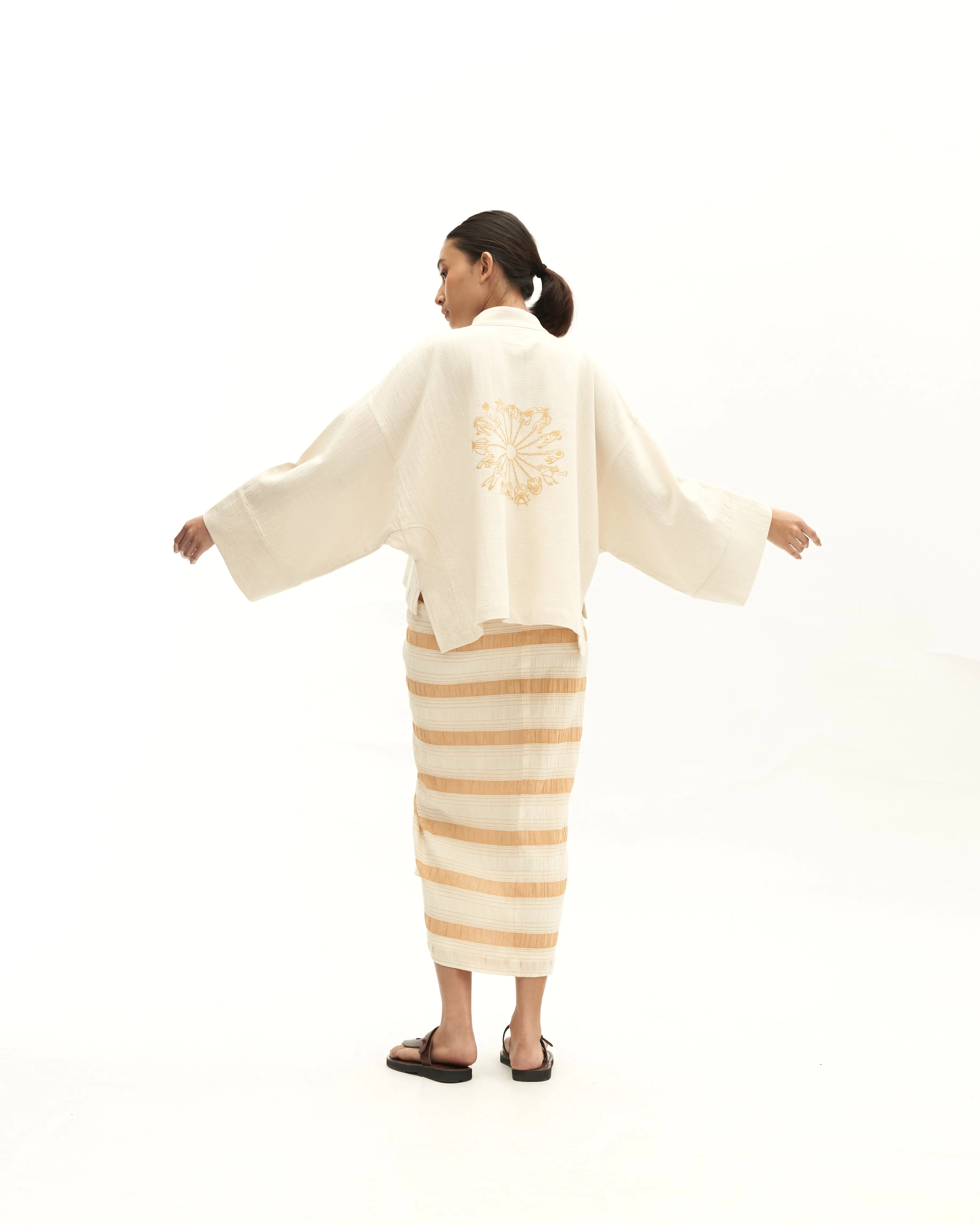 Women: Sulam Boxy Top (Brown)