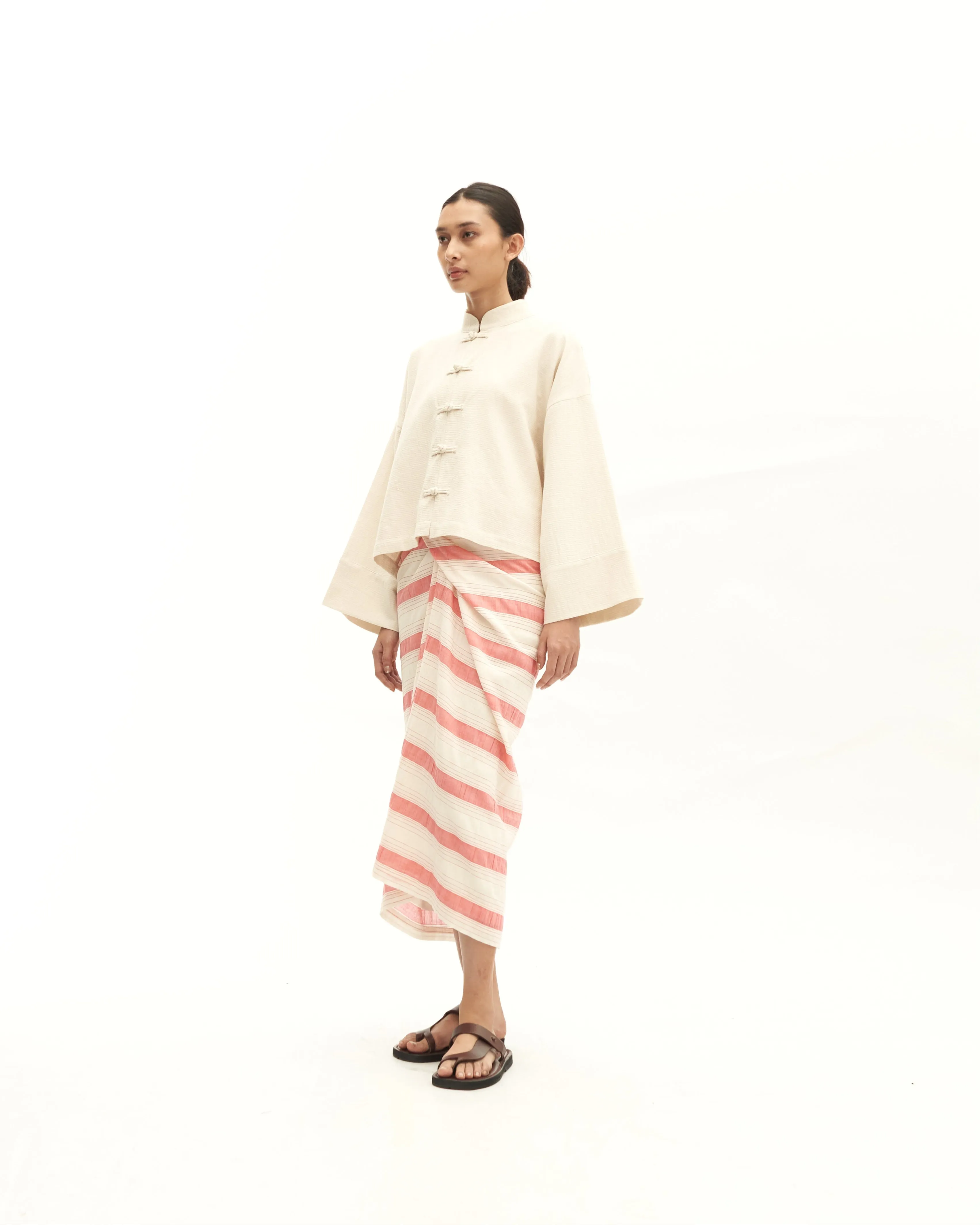 Women: Sulam Boxy Top (Red)